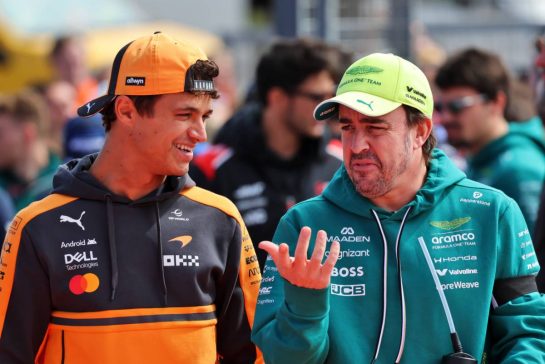 (L to R): Lando Norris (GBR) McLaren F1 Team with Fernando Alonso (ESP) Aston Martin F1 Team on the drivers' parade.
23.08.2026. Formula 1 World Championship, Rd 12, Dutch Grand Prix, Zandvoort, Netherlands, Race Day.
- www.xpbimages.com, EMail: requests@xpbimages.com © Copyright: Batchelor / XPB Images