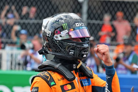 Race winner Lando Norris (GBR) McLaren F1 Team celebrates in parc ferme.
23.08.2026. Formula 1 World Championship, Rd 12, Dutch Grand Prix, Zandvoort, Netherlands, Race Day.
- www.xpbimages.com, EMail: requests@xpbimages.com © Copyright: Moy / XPB Images