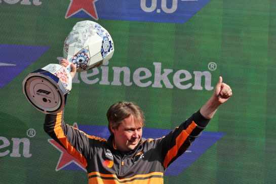 Adrian Goodwin (GBR) McLaren F1 Team Associate Director, Race Engineering celebrates on the podium.
23.08.2026. Formula 1 World Championship, Rd 12, Dutch Grand Prix, Zandvoort, Netherlands, Race Day.
- www.xpbimages.com, EMail: requests@xpbimages.com © Copyright: Moy / XPB Images