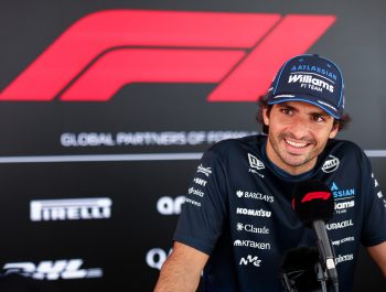 Williams end Sainz uncertainty with multi-year contract extension