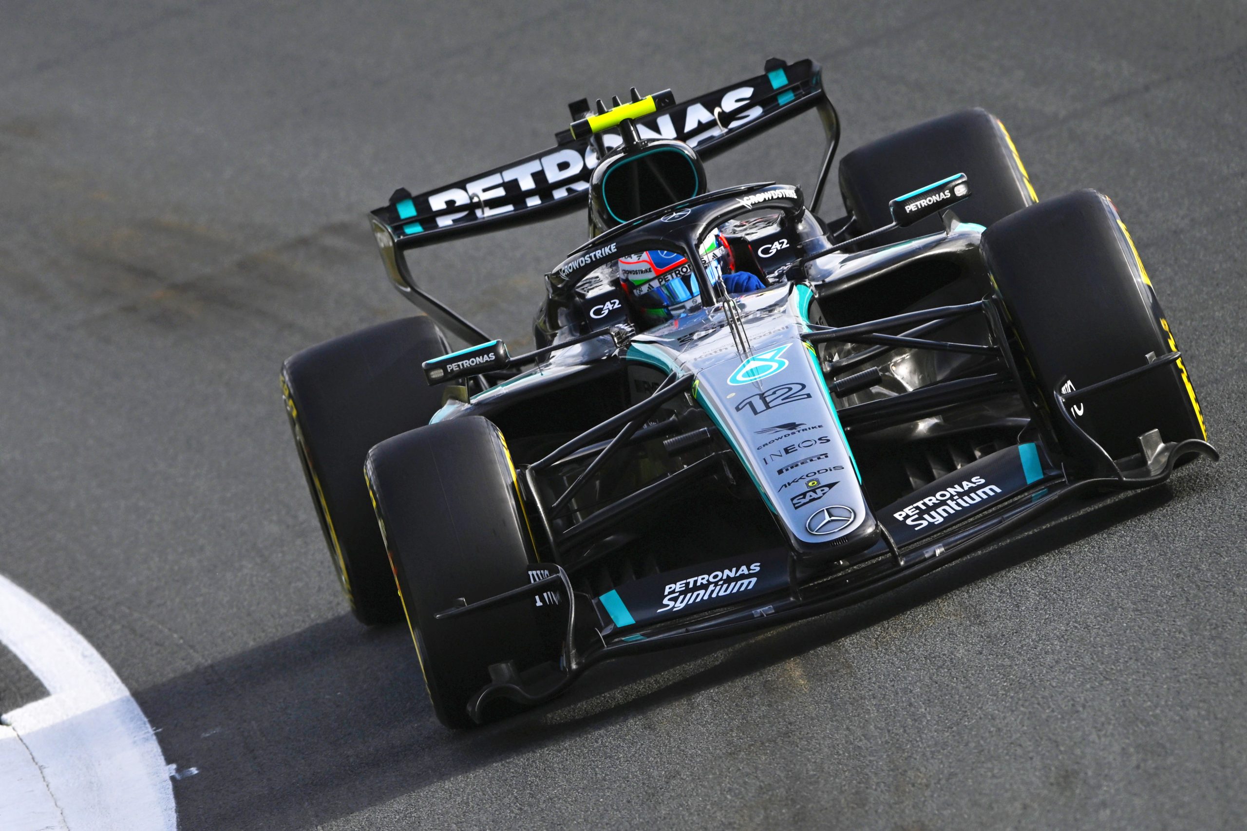 Wolff: Mercedes under &lsquo;no illusion&rsquo; about tough road ahead