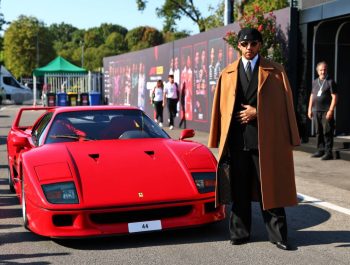 Hot wheels, hot suit: Hamilton redefines the Monza arrival