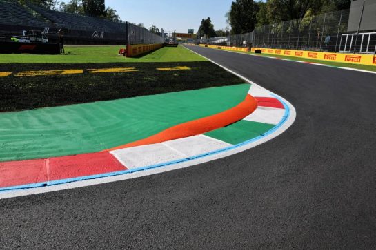 Circuit atmosphere - Variante del Rettifilo; first chicane.
03.09.2026. Formula 1 World Championship, Rd 13, Italian Grand Prix, Monza, Italy, Preparation Day.
- www.xpbimages.com, EMail: requests@xpbimages.com © Copyright: Batchelor / XPB Images