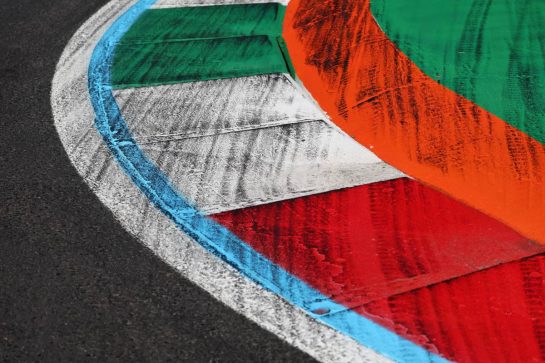 Circuit atmosphere - kerb detail.
03.09.2026. Formula 1 World Championship, Rd 13, Italian Grand Prix, Monza, Italy, Preparation Day.
- www.xpbimages.com, EMail: requests@xpbimages.com © Copyright: Rew / XPB Images