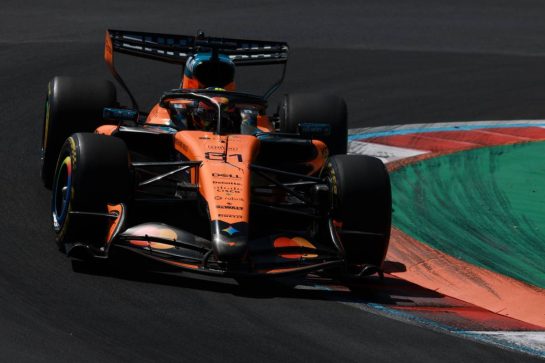 Oscar Piastri (AUS) McLaren F1 Team MCL40.04.09.2026. Formula 1 World Championship, Rd 13, Italian Grand Prix, Monza, Italy, Practice Day.- www.xpbimages.com, EMail: requests@xpbimages.com © Copyright: XPB Images