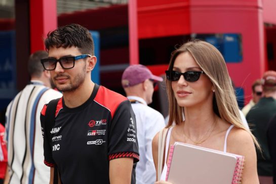(L to R): Esteban Ocon (FRA) Haas F1 Team with his girlfriend Flavy Barla (FRA).
05.09.2026. Formula 1 World Championship, Rd 13, Italian Grand Prix, Monza, Italy, Qualifying Day.
- www.xpbimages.com, EMail: requests@xpbimages.com © Copyright: Rew / XPB Images
