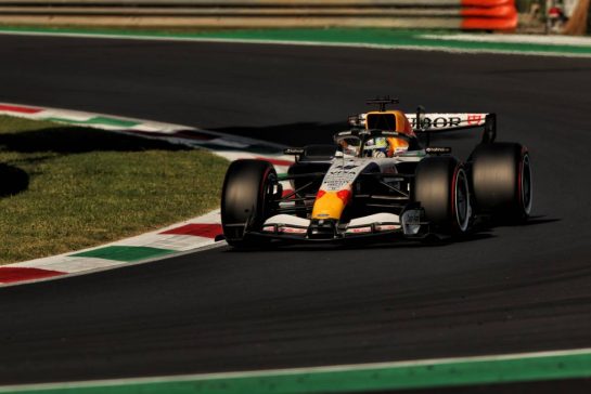Arvid Lindblad (GBR) Racing Bulls Formula One Team VCARB 03.
05.09.2026. Formula 1 World Championship, Rd 13, Italian Grand Prix, Monza, Italy, Qualifying Day.
- www.xpbimages.com, EMail: requests@xpbimages.com © Copyright: Dunbar / XPB Images