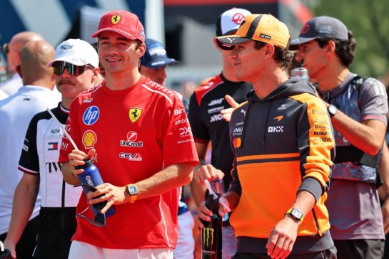 (L to R): Charles Leclerc (MON) Scuderia Ferrari with Lando Norris (GBR) McLaren F1 Team on the drivers' parade.
06.09.2026. Formula 1 World Championship, Rd 13, Italian Grand Prix, Monza, Italy, Race Day.
- www.xpbimages.com, EMail: requests@xpbimages.com © Copyright: Batchelor / XPB Images