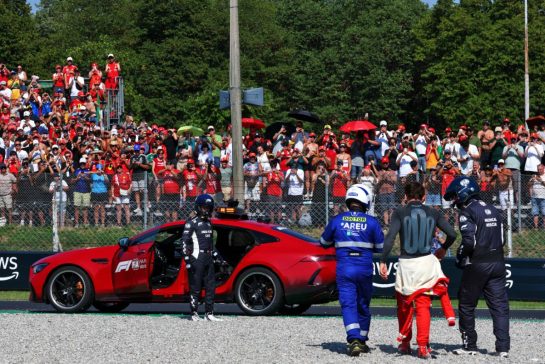 Charles Leclerc (MON) Scuderia Ferrari crashed out of the race.
06.09.2026. Formula 1 World Championship, Rd 13, Italian Grand Prix, Monza, Italy, Race Day.
- www.xpbimages.com, EMail: requests@xpbimages.com © Copyright: Bearne / XPB Images