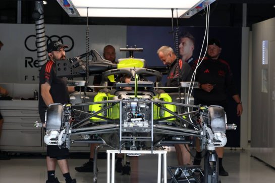 Audi F1 Team garage. 10.09.2026. Formula 1 World Championship, Rd 14, Spanish Grand Prix, Madrid, Spain, Preparation Day.- www.xpbimages.com, EMail: requests@xpbimages.com © Copyright: XPB Images