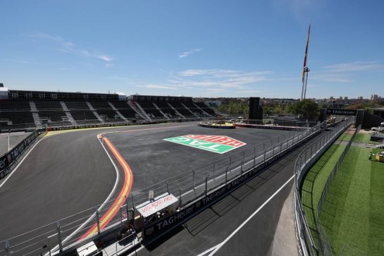 Circuit atmosphere.10.09.2026. Formula 1 World Championship, Rd 14, Spanish Grand Prix, Madrid, Spain, Preparation Day.- www.xpbimages.com, EMail: requests@xpbimages.com © Copyright: XPB Images
