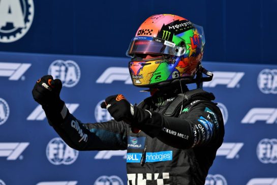 Lando Norris (GBR) McLaren F1 Team celebrates his pole position in qualifying parc ferme.
12.09.2026. Formula 1 World Championship, Rd 14, Spanish Grand Prix, Madrid, Spain, Qualifying Day.
- www.xpbimages.com, EMail: requests@xpbimages.com © Copyright: Batchelor / XPB Images