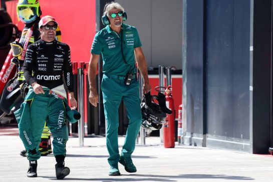 (L to R): Fernando Alonso (ESP) Aston Martin F1 Team with Edoardo Bendinelli (ITA) Aston Martin F1 Team Personal Trainer.
12.09.2026. Formula 1 World Championship, Rd 14, Spanish Grand Prix, Madrid, Spain, Qualifying Day.
- www.xpbimages.com, EMail: requests@xpbimages.com © Copyright: Batchelor / XPB Images