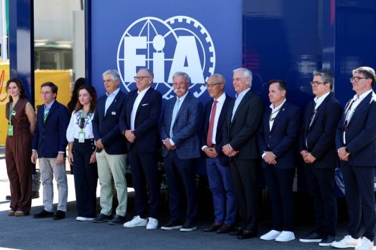 (L to R): Stefano Domenicali (ITA) Formula One President and CEO with Chase Carey (USA) Liberty Media Executive Committee Board Member; Derek Chang (USA) Liberty Media President and CEO; Robert R. Bennett (USA) Vice Chairman of the Board of Directors of Liberty Media, and others.
13.09.2026. Formula 1 World Championship, Rd 14, Spanish Grand Prix, Madrid, Spain, Race Day.
- www.xpbimages.com, EMail: requests@xpbimages.com © Copyright: Batchelor / XPB Images