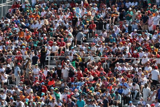 Circuit atmosphere - fans in the grandstand.
13.09.2026. Formula 1 World Championship, Rd 14, Spanish Grand Prix, Madrid, Spain, Race Day.
- www.xpbimages.com, EMail: requests@xpbimages.com © Copyright: Moy / XPB Images