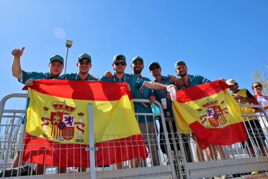 Circuit atmosphere - fans of Fernando Alonso (ESP) Aston Martin F1 Team.
13.09.2026. Formula 1 World Championship, Rd 14, Spanish Grand Prix, Madrid, Spain, Race Day.
- www.xpbimages.com, EMail: requests@xpbimages.com © Copyright: Batchelor / XPB Images