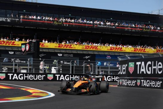 Oscar Piastri (AUS) McLaren F1 Team MCL40.
13.09.2026. Formula 1 World Championship, Rd 14, Spanish Grand Prix, Madrid, Spain, Race Day.
- www.xpbimages.com, EMail: requests@xpbimages.com © Copyright: Moy / XPB Images