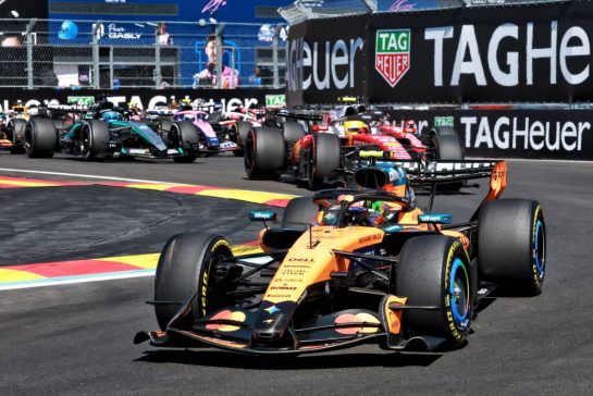 Lando Norris (GBR) McLaren F1 Team MCL40 at the start of the race.
13.09.2026. Formula 1 World Championship, Rd 14, Spanish Grand Prix, Madrid, Spain, Race Day.
- www.xpbimages.com, EMail: requests@xpbimages.com © Copyright: Charniaux / XPB Images