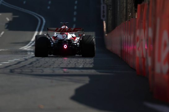 Esteban Ocon (FRA) Haas F1 Team VF-26.
24.09.2026. Formula One World Championship, Rd 15, Azerbaijan Grand Prix, Baku, Azerbaijan, Practice Day.
- www.xpbimages.com, EMail: requests@xpbimages.com © Copyright: Bearne / XPB Images