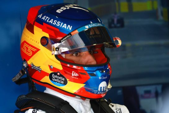 Carlos Sainz (ESP) Williams F1 Team.
25.09.2026. Formula One World Championship, Rd 15, Azerbaijan Grand Prix, Baku, Azerbaijan, Qualifying Day.
- www.xpbimages.com, EMail: requests@xpbimages.com © Copyright: Charniaux / XPB Images