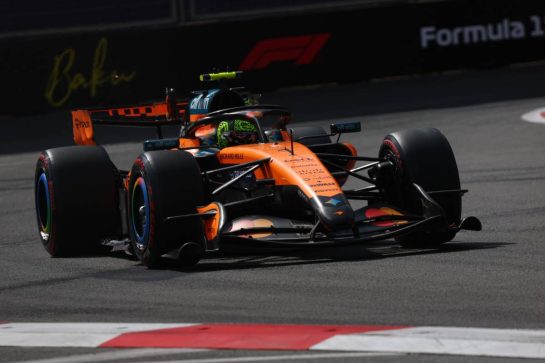 Lando Norris (GBR) McLaren F1 Team MCL40.
25.09.2026. Formula One World Championship, Rd 15, Azerbaijan Grand Prix, Baku, Azerbaijan, Qualifying Day.
- www.xpbimages.com, EMail: requests@xpbimages.com © Copyright: Bearne / XPB Images