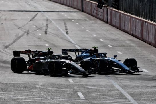 Gabriel Bortoleto (BRA) Audi F1 Team R26 and Carlos Sainz (ESP) Williams F1 Team FW48 battle for position.
26.09.2026. Formula One World Championship, Rd 15, Azerbaijan Grand Prix, Baku, Azerbaijan, Race Day.
- www.xpbimages.com, EMail: requests@xpbimages.com © Copyright: Charniaux / XPB Images