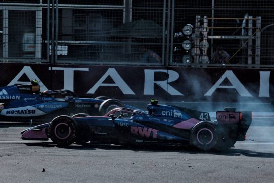 Franco Colapinto (ARG) Alpine F1 Team A526 locks up under braking and hits Pierre Gasly (FRA) Alpine F1 Team A526.
26.09.2026. Formula One World Championship, Rd 15, Azerbaijan Grand Prix, Baku, Azerbaijan, Race Day.
- www.xpbimages.com, EMail: requests@xpbimages.com © Copyright: Charniaux / XPB Images