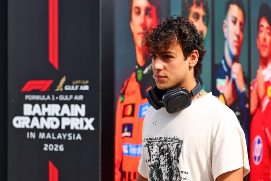 Arvid Lindblad (GBR) Racing Bulls Formula One Team.
01.10.2026. Formula 1 World Championship, Rd 16, Bahrain Grand Prix, Sepang, Malaysia, Preparations Day.
- www.xpbimages.com, EMail: requests@xpbimages.com © Copyright: Bearne / XPB Images