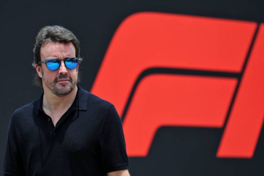 Fernando Alonso (ESP) Aston Martin F1 Team.
01.10.2026. Formula 1 World Championship, Rd 16, Bahrain Grand Prix, Sepang, Malaysia, Preparations Day.
- www.xpbimages.com, EMail: requests@xpbimages.com © Copyright: Moy / XPB Images