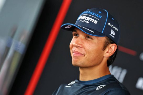Alexander Albon (THA) Williams F1 Team.
01.10.2026. Formula 1 World Championship, Rd 16, Bahrain Grand Prix, Sepang, Malaysia, Preparations Day.
- www.xpbimages.com, EMail: requests@xpbimages.com © Copyright: Bearne / XPB Images