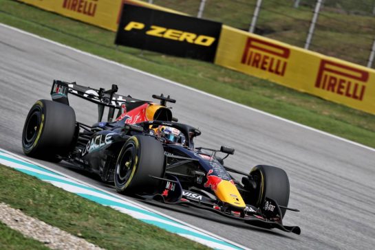 Max Verstappen (NLD) Red Bull Racing RB22.
02.10.2026. Formula 1 World Championship, Rd 16, Bahrain Grand Prix, Sepang, Malaysia, Practice Day.
- www.xpbimages.com, EMail: requests@xpbimages.com © Copyright: Moy / XPB Images