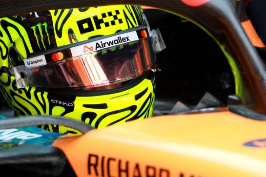 Lando Norris (GBR) McLaren F1 Team MCL40.
03.10.2026. Formula 1 World Championship, Rd 16, Bahrain Grand Prix, Sepang, Malaysia, Qualifying Day.
- www.xpbimages.com, EMail: requests@xpbimages.com © Copyright: Charniaux / XPB Images