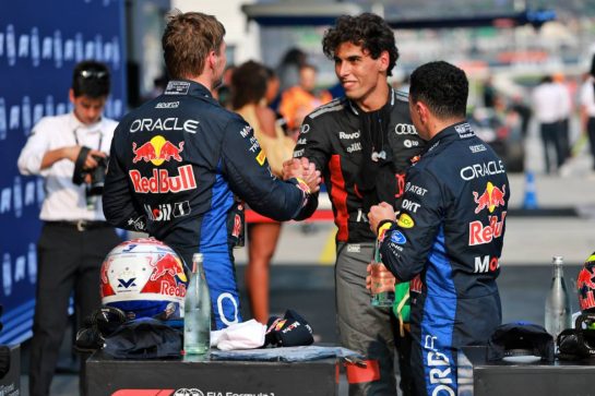 (L to R): Pole sitter Max Verstappen (NLD) Red Bull Racing with third placed team mate Isack Hadjar (FRA) Red Bull Racing in qualifying parc ferme.
03.10.2026. Formula 1 World Championship, Rd 16, Bahrain Grand Prix, Sepang, Malaysia, Qualifying Day.
- www.xpbimages.com, EMail: requests@xpbimages.com © Copyright: Charniaux / XPB Images