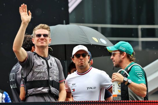 Nico Hulkenberg (GER) Audi F1 Team on the drivers' parade.
04.10.2026. Formula 1 World Championship, Rd 16, Bahrain Grand Prix, Sepang, Malaysia, Race Day.
- www.xpbimages.com, EMail: requests@xpbimages.com © Copyright: Batchelor / XPB Images