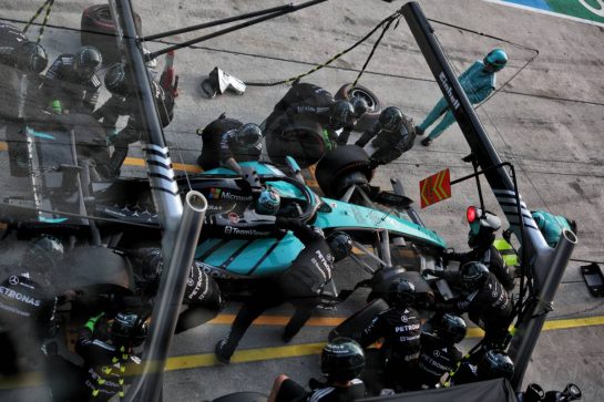 George Russell (GBR) Mercedes AMG Formula One Team W17 makes a pit stop.
04.10.2026. Formula 1 World Championship, Rd 16, Bahrain Grand Prix, Sepang, Malaysia, Race Day.
- www.xpbimages.com, EMail: requests@xpbimages.com © Copyright: Bearne / XPB Images