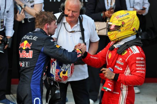 (L to R): Race winner Max Verstappen (NLD) Red Bull Racing celebrates with third placed Lewis Hamilton (GBR) Scuderia Ferrari in parc ferme.
04.10.2026. Formula 1 World Championship, Rd 16, Bahrain Grand Prix, Sepang, Malaysia, Race Day.
- www.xpbimages.com, EMail: requests@xpbimages.com © Copyright: Moy / XPB Images