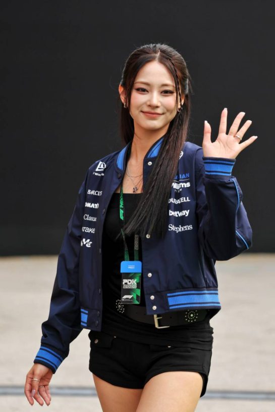 Tzuyu (TWN) Singer.
08.10.2026. Formula 1 World Championship, Rd 17, Singapore Grand Prix, Marina Bay Street Circuit, Singapore, Preparations Day.
- www.xpbimages.com, EMail: requests@xpbimages.com © Copyright: Moy / XPB Images