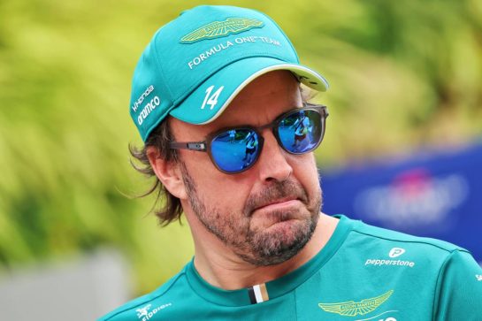Fernando Alonso (ESP) Aston Martin F1 Team.
08.10.2026. Formula 1 World Championship, Rd 17, Singapore Grand Prix, Marina Bay Street Circuit, Singapore, Preparations Day.
- www.xpbimages.com, EMail: requests@xpbimages.com © Copyright: Batchelor / XPB Images