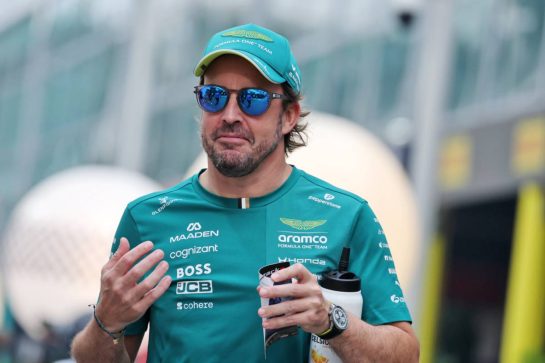 Fernando Alonso (ESP) Aston Martin F1 Team.
08.10.2026. Formula 1 World Championship, Rd 17, Singapore Grand Prix, Marina Bay Street Circuit, Singapore, Preparations Day.
- www.xpbimages.com, EMail: requests@xpbimages.com © Copyright: Moy / XPB Images