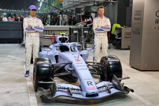 (L to R): Gabriel Bortoleto (BRA) Audi F1 Team and Nico Hulkenberg (GER) Audi F1 Team with the Singapore GP livery Audi F1 Team R26.
08.10.2026. Formula 1 World Championship, Rd 17, Singapore Grand Prix, Marina Bay Street Circuit, Singapore, Preparations Day.
- www.xpbimages.com, EMail: requests@xpbimages.com © Copyright: Batchelor / XPB Images