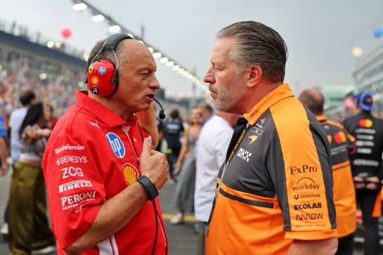 (L to R): Frederic Vasseur (FRA) Scuderia Ferrari Team Principal with Zak Brown (USA) McLaren F1 Team Executive Director on the grid.
10.10.2026. Formula 1 World Championship, Rd 17, Singapore Grand Prix, Marina Bay Street Circuit, Singapore, Sprint and Qualifying.
- www.xpbimages.com, EMail: requests@xpbimages.com © Copyright: Moy / XPB Images