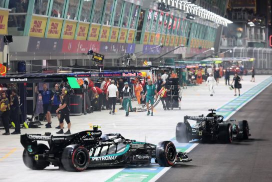 George Russell (GBR) Mercedes AMG Formula One Team W17 and Andrea Kimi Antonelli (ITA) Mercedes AMG Formula One Team W17 leave the pits.
10.10.2026. Formula 1 World Championship, Rd 17, Singapore Grand Prix, Marina Bay Street Circuit, Singapore, Sprint and Qualifying.
- www.xpbimages.com, EMail: requests@xpbimages.com © Copyright: Batchelor / XPB Images