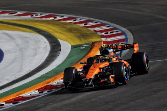 Lando Norris (GBR) McLaren F1 Team MCL40.
10.10.2026. Formula 1 World Championship, Rd 17, Singapore Grand Prix, Marina Bay Street Circuit, Singapore, Sprint and Qualifying.
- www.xpbimages.com, EMail: requests@xpbimages.com © Copyright: Moy / XPB Images