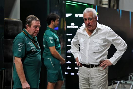 Lawrence Stroll (CDN) Aston Martin F1 Team Investor (Right).
10.10.2026. Formula 1 World Championship, Rd 17, Singapore Grand Prix, Marina Bay Street Circuit, Singapore, Sprint and Qualifying.
- www.xpbimages.com, EMail: requests@xpbimages.com © Copyright: Moy / XPB Images