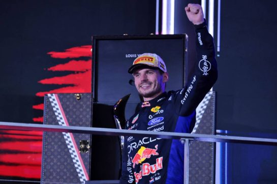 Race winner Max Verstappen (NLD) Red Bull Racing celebrates on the podium.
11.10.2026. Formula 1 World Championship, Rd 17, Singapore Grand Prix, Marina Bay Street Circuit, Singapore, Race.
- www.xpbimages.com, EMail: requests@xpbimages.com © Copyright: Moy / XPB Images
