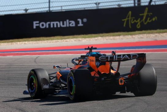 Oscar Piastri (AUS) McLaren F1 Team MCL40.
23.10.2026. Formula 1 World Championship, Rd 18, United States Grand Prix, Austin, United States, Practice Day.
- www.xpbimages.com, EMail: requests@xpbimages.com © Copyright: Bearne / XPB Images