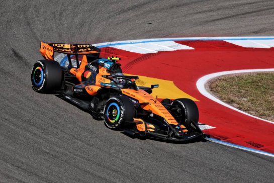 Lando Norris (GBR) McLaren F1 Team MCL40.
23.10.2026. Formula 1 World Championship, Rd 18, United States Grand Prix, Austin, United States, Practice Day.
- www.xpbimages.com, EMail: requests@xpbimages.com © Copyright: Moy / XPB Images