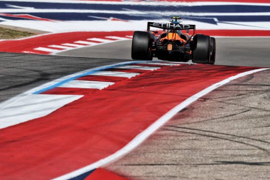 Lando Norris (GBR) McLaren F1 Team MCL40.
24.10.2026. Formula 1 World Championship, Rd 18, United States Grand Prix, Austin, United States, Qualifying Day.
- www.xpbimages.com, EMail: requests@xpbimages.com © Copyright: Moy / XPB Images