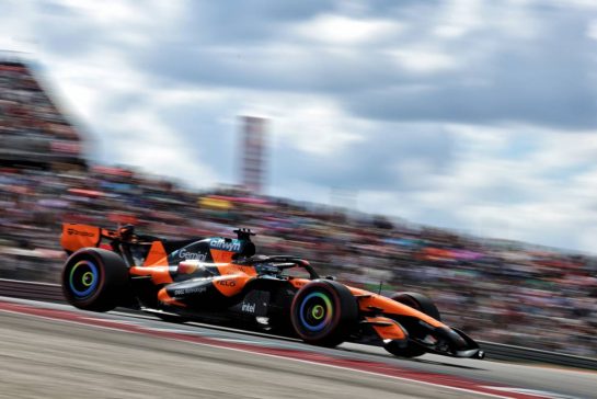 Oscar Piastri (AUS) McLaren F1 Team MCL40.
24.10.2026. Formula 1 World Championship, Rd 18, United States Grand Prix, Austin, United States, Qualifying Day.
- www.xpbimages.com, EMail: requests@xpbimages.com © Copyright: Moy / XPB Images