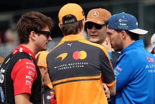 (L to R): Charles Leclerc (MON) Scuderia Ferrari and Pierre Gasly (FRA) Alpine F1 Team on the drivers' parade.
25.10.2026. Formula 1 World Championship, Rd 18, United States Grand Prix, Austin, United States, Race Day.
- www.xpbimages.com, EMail: requests@xpbimages.com © Copyright: Batchelor / XPB Images
